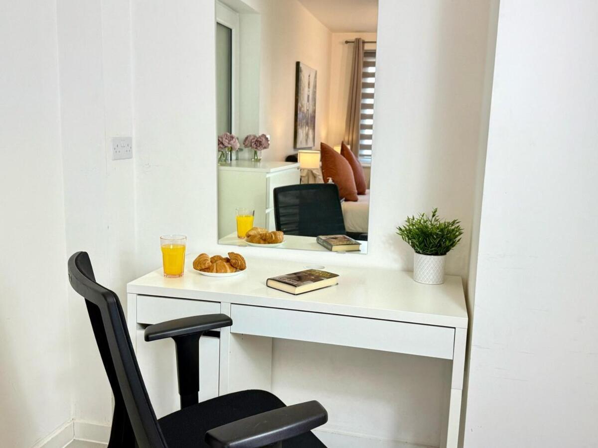 Walnut Luxurious 2-Bedroom With Ensuite - Parking, Netflix, Wifi - Close To Oxford, Bicester & Blenheim Palace Kidlington Ngoại thất bức ảnh