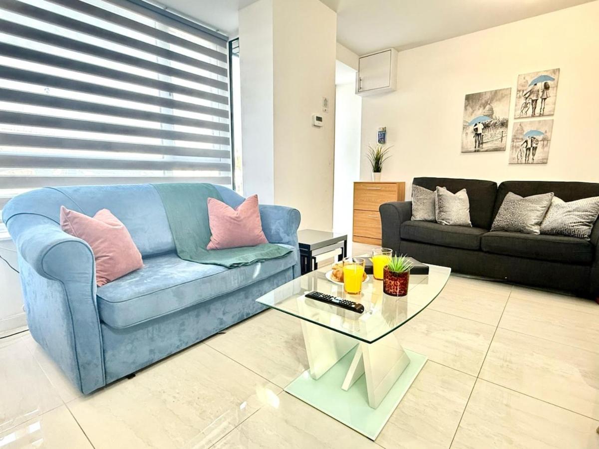 Walnut Luxurious 2-Bedroom With Ensuite - Parking, Netflix, Wifi - Close To Oxford, Bicester & Blenheim Palace Kidlington Ngoại thất bức ảnh